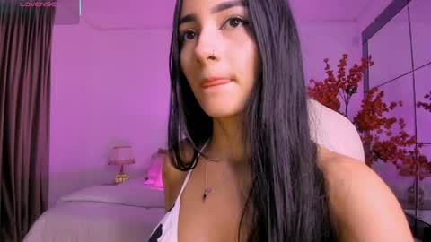 Snapshot of cattleyya_catt chatting on 06-01-26, 07:37 Catty online show from 06-01-26, 07:37