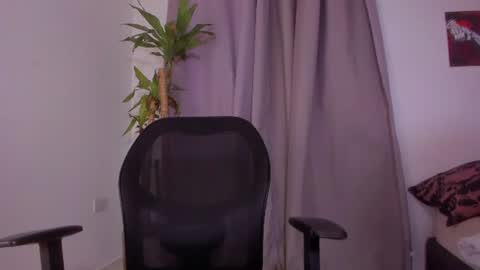 Snapshot of catty_noir1 chatting on 07-11-26, 12:57 Catty online show from 07-11-26, 12:57