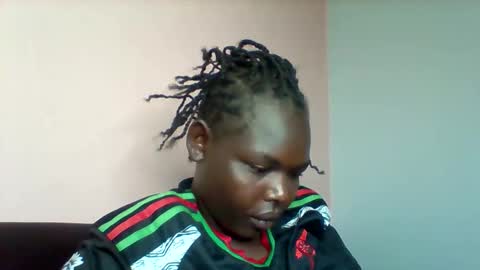 Snapshot of cavy_sweet chatting on 03-17-26, 07:12 Mecy online show from 03-17-26, 07:12