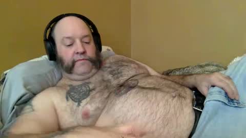 Snapshot of caz508 chatting on 12-14-25, 05:40 caz508 online show from 12-14-25, 05:40