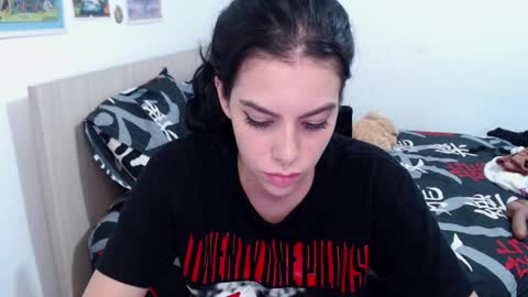 Snapshot of cazadora80s chatting on 02-10-25, 07:47 cazadora80s online show from 02-10-25, 07:47