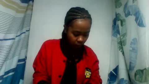 Snapshot of cclanioo chatting on 05-19-26, 06:09 cclanioo online show from 05-19-26, 06:09