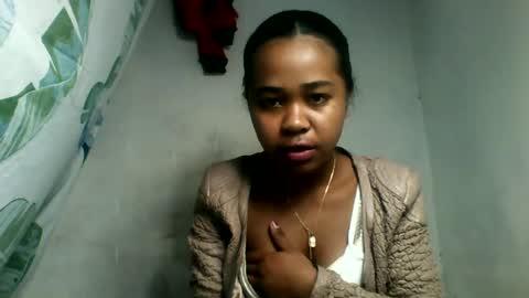 Snapshot of cclanioo chatting on 06-18-26, 10:36 cclanioo online show from 06-18-26, 10:36