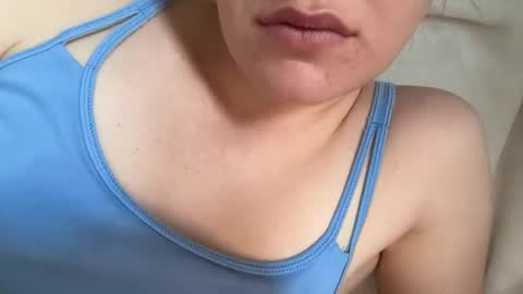 Claire online show from 04-08-26, 02:06