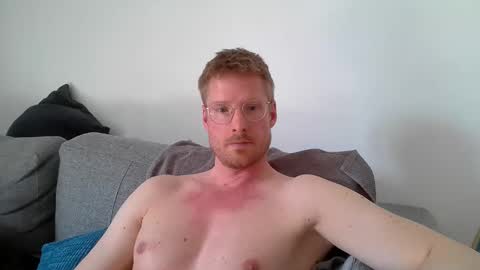 Snapshot of ccloser87 chatting on 04-16-26, 03:35 ccloser87 online show from 04-16-26, 03:35