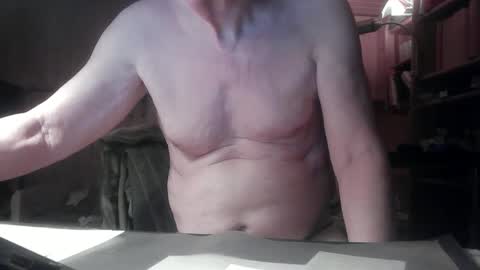 Snapshot of cd_99 chatting on 01-31-25, 10:52 cd_99 online show from 01-31-25, 10:52