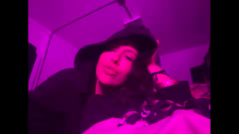 Snapshot of cece_vibez chatting on 12-01-25, 04:34 cece_vibez online show from 12-01-25, 04:34