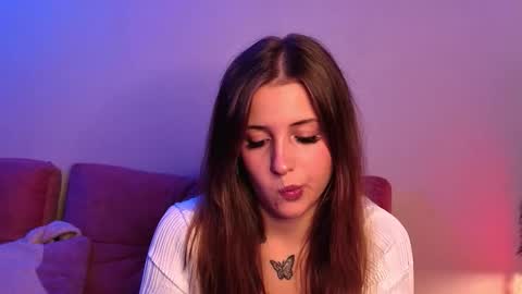 Snapshot of ceceliapidcock chatting on 10-22-25, 07:35 Lina online show from 10-22-25, 07:35