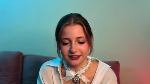 Snapshot of ceceliapidcock chatting on 10-23-25, 07:23 Lina online show from 10-23-25, 07:23