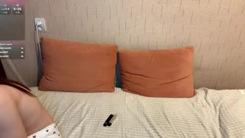 Gina and Dora online show from 04-18-26, 07:07