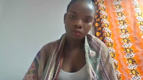 Snapshot of cedia837872 chatting on 06-11-26, 02:53 cedia837872 online show from 06-11-26, 02:53