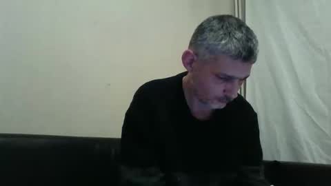 Snapshot of cedricodereims51 chatting on 12-16-25, 01:54 cedricodereims51 online show from 12-16-25, 01:54