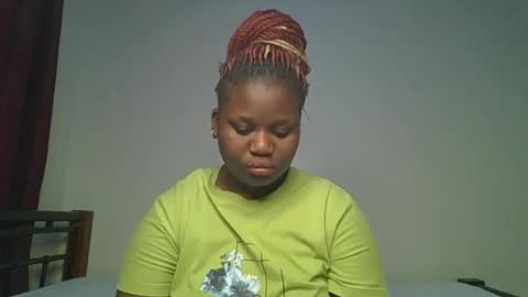 Snapshot of ceepretty25 chatting on 07-17-26, 12:17 ceepretty25 online show from 07-17-26, 12:17
