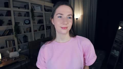 Josie Manesi online show from 12-24-24, 10:39