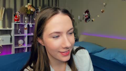 Josie Manesi online show from 01-24-25, 07:07