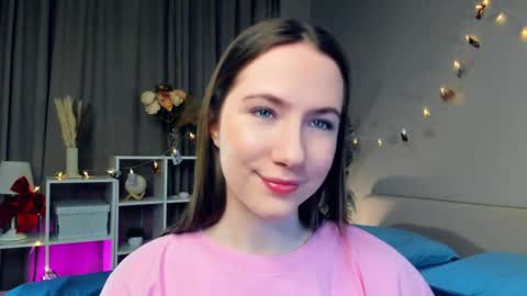 Josie Manesi online show from 02-19-25, 07:38