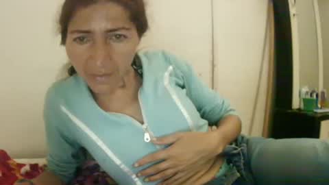 Snapshot of celeste198694 chatting on 02-25-26, 06:17 celeste198694 online show from 02-25-26, 06:17