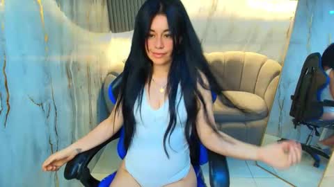 Snapshot of celeste_blue_r chatting on 11-21-25, 08:18 Celeste online show from 11-21-25, 08:18