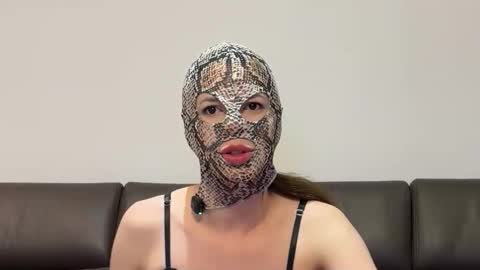 Snapshot of celeste_grayson chatting on 06-11-26, 02:53 celeste grayson online show from 06-11-26, 02:53