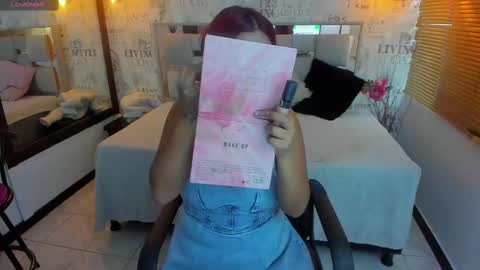 Snapshot of celeste_muller chatting on 09-12-25, 12:49 celeste online show from 09-12-25, 12:49