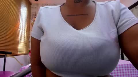 Snapshot of celeste_muller chatting on 10-15-25, 12:49 celeste online show from 10-15-25, 12:49