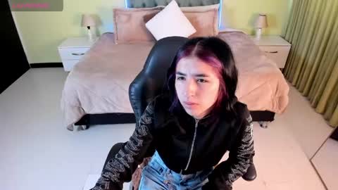 Snapshot of celeste_rous__ chatting on 05-12-26, 12:24 Celeste online show from 05-12-26, 12:24