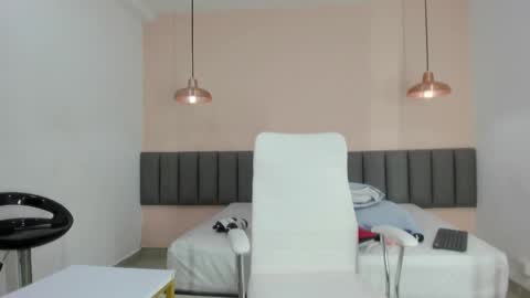 Snapshot of celeste_smmith_ chatting on 02-26-25, 03:21 celeste_smmith_ online show from 02-26-25, 03:21