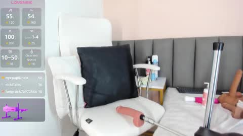 Snapshot of celeste_smmith_ chatting on 03-09-25, 06:28 celeste_smmith_ online show from 03-09-25, 06:28