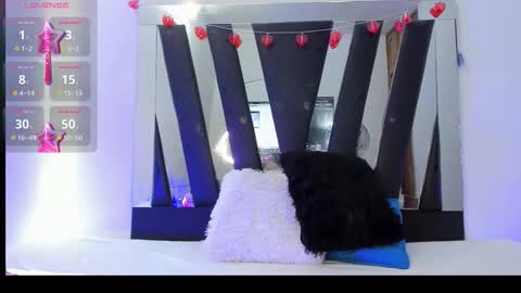 Mariana online show from 03-10-26, 03:17