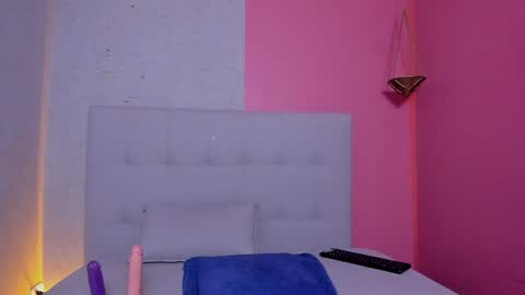 Snapshot of celestelewis_ chatting on 01-19-25, 12:39 Celeste  online show from 01-19-25, 12:39