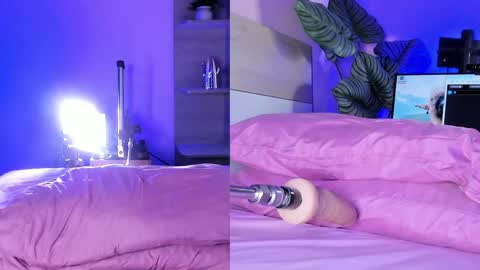 The girl of your eyes  online show from 12-24-24, 01:17