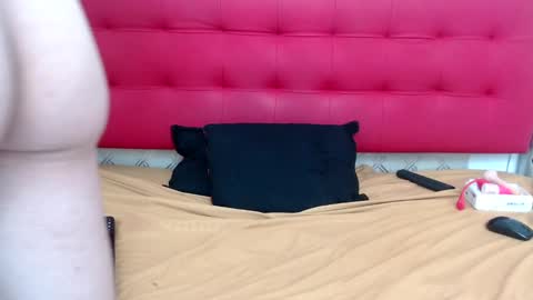 Snapshot of celestial_queen_ chatting on 02-10-25, 05:30 Celestial online show from 02-10-25, 05:30