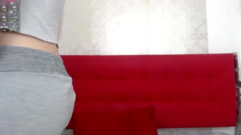 Snapshot of celestial_queen_ chatting on 02-26-25, 12:36 Celestial online show from 02-26-25, 12:36