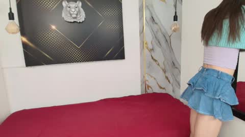 Snapshot of celestial_queen_ chatting on 10-12-25, 10:42 Celestial online show from 10-12-25, 10:42