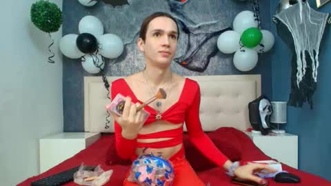 Snapshot of celestial_queen_ chatting on 10-24-25, 01:29 Celestial online show from 10-24-25, 01:29