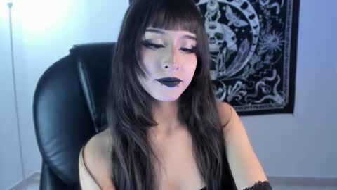   online show from 03-10-25, 03:56