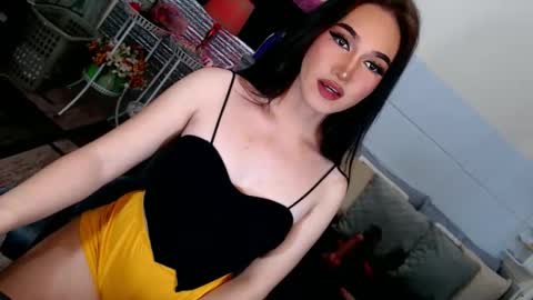 Snapshot of celestine223 chatting on 01-10-26, 06:59 Celestine online show from 01-10-26, 06:59