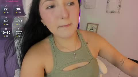 Snapshot of celesttee_21 chatting on 05-15-26, 09:00 Celesttee online show from 05-15-26, 09:00