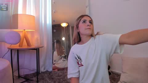 Snapshot of celia_dubois chatting on 01-22-25, 10:26 Ari online show from 01-22-25, 10:26