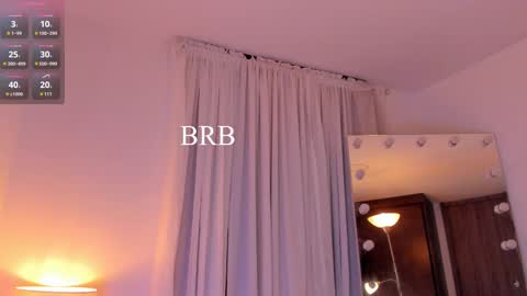 Snapshot of celia_dubois chatting on 03-01-25, 11:58 Ari online show from 03-01-25, 11:58