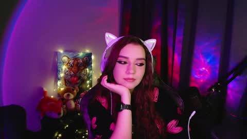 celia_sensual_ online show from 06-04-26, 07:53