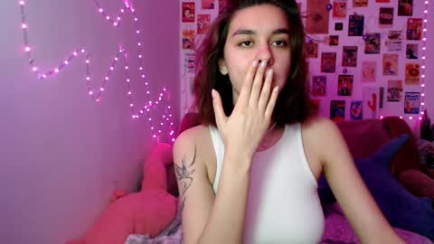  Celine  online show from 12-21-24, 12:38