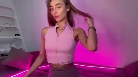 Amilia online show from 07-02-26, 02:11