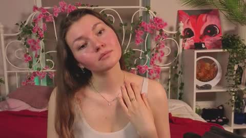 Snapshot of celineswiatkowski chatting on 03-03-26, 08:37 Nina online show from 03-03-26, 08:37