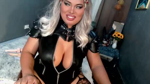 Snapshot of cellinekittcumerr chatting on 05-01-26, 12:32 cellinekittcumerr online show from 05-01-26, 12:32
