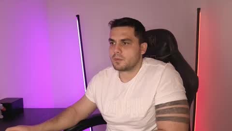 Snapshot of celylow chatting on 01-09-26, 01:14 Octav online show from 01-09-26, 01:14