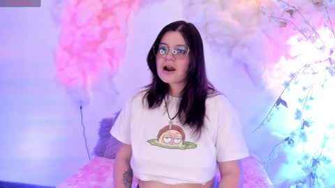 Snapshot of centaurigirls chatting on 01-29-25, 08:46 Hello guys my name is Sofi and Lizzie and Vanessa online show from 01-29-25, 08:46