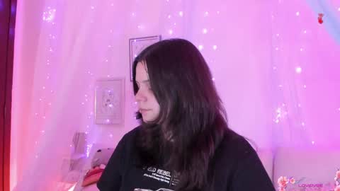 Snapshot of centaurigirls chatting on 09-09-25, 03:06 Hello guys my name is Sofi and Lizzie and Vanessa online show from 09-09-25, 03:06