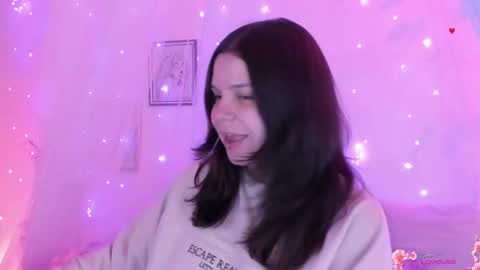 Snapshot of centaurigirls chatting on 09-12-25, 02:44 Hello guys my name is Sofi and Lizzie and Vanessa online show from 09-12-25, 02:44