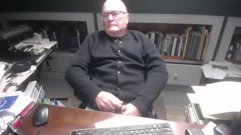 Snapshot of central_square_guy_25 chatting on 01-12-26, 05:51 central_square_guy_25 online show from 01-12-26, 05:51